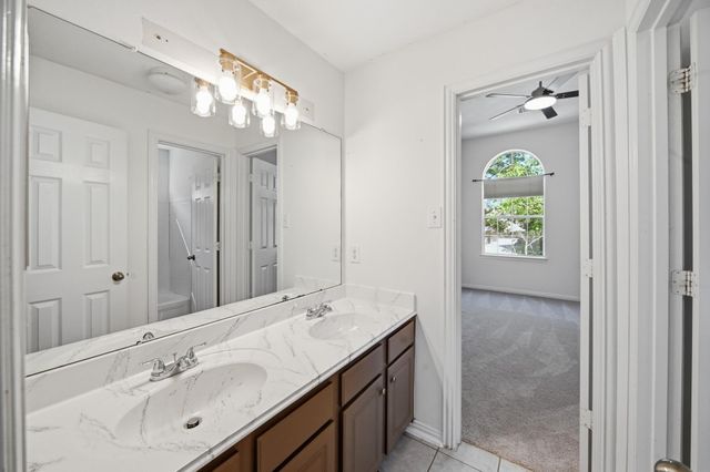 51 N Scribewood Circle, The Woodlands, TX 77382