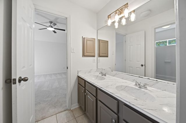 51 N Scribewood Circle, The Woodlands, TX 77382