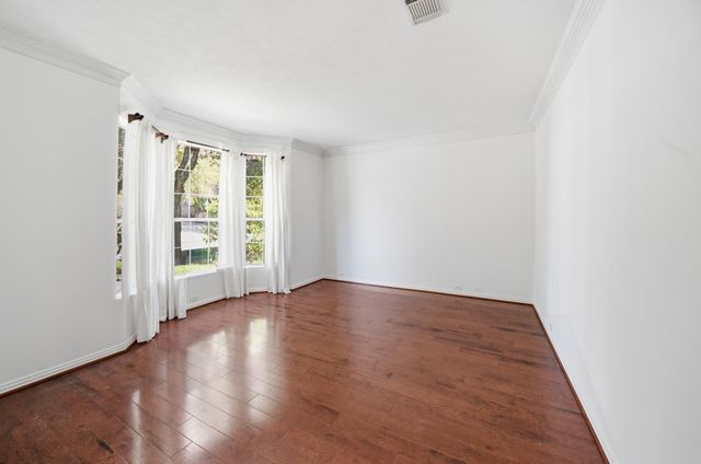 51 N Scribewood Circle, The Woodlands, TX 77382