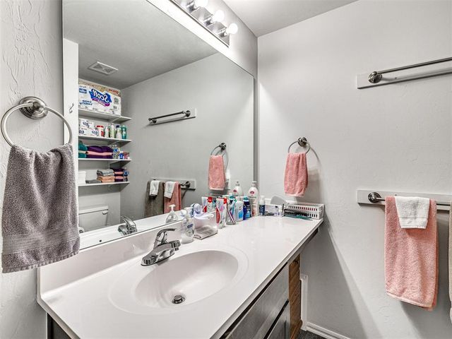 11012 NW 94th Street, Yukon, OK 73099