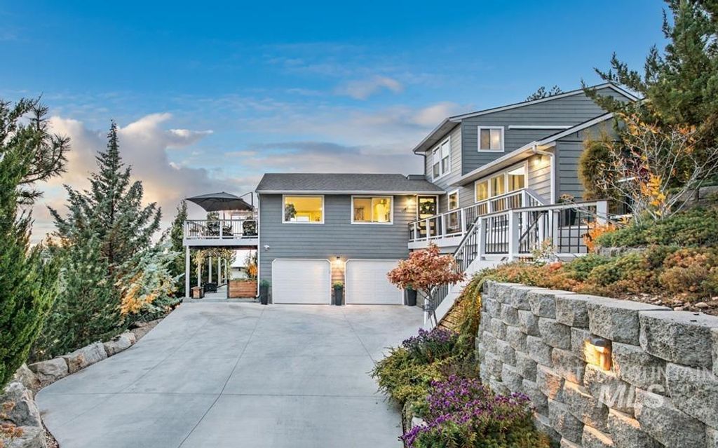707 N Eastridge Pl, Boise, ID 83712 photo 2