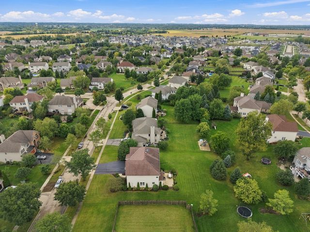 3630 White Deer Drive, Algonquin, IL 60102
