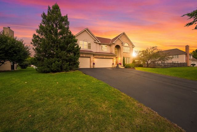 3630 White Deer Drive, Algonquin, IL 60102