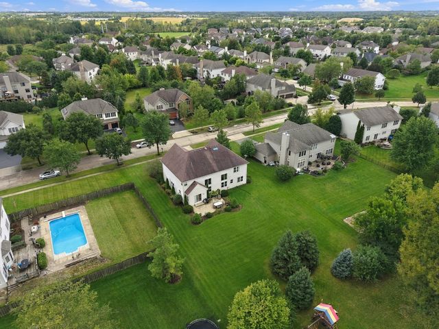 3630 White Deer Drive, Algonquin, IL 60102