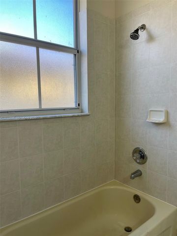 8514 NW 111th Ct 8514, Doral, FL 33178