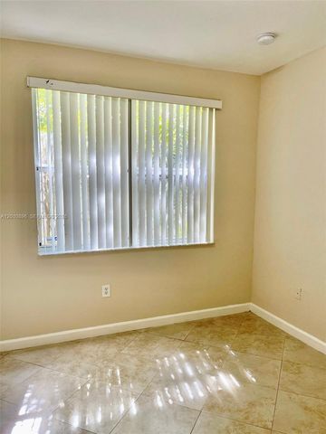 8514 NW 111th Ct 8514, Doral, FL 33178