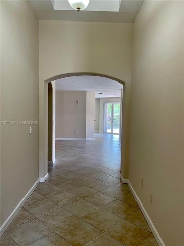 8514 NW 111th Ct 8514, Doral, FL 33178