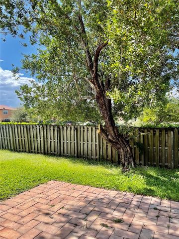 8514 NW 111th Ct 8514, Doral, FL 33178