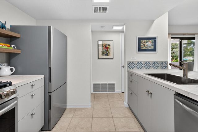 1895 N Via Miraleste 1518, Palm Springs, CA 92262