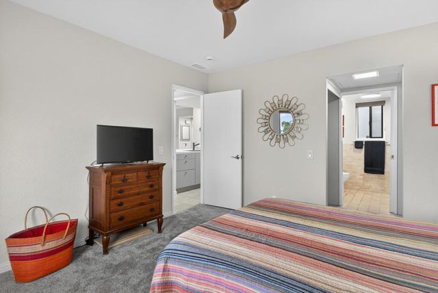 1895 N Via Miraleste 1518, Palm Springs, CA 92262