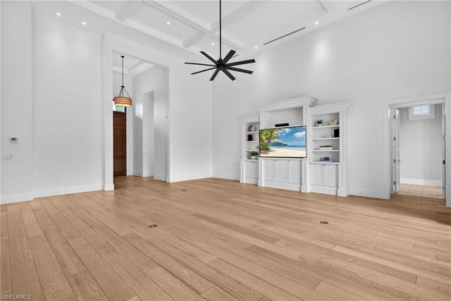 2140 TARPON RD, Naples, FL 34102