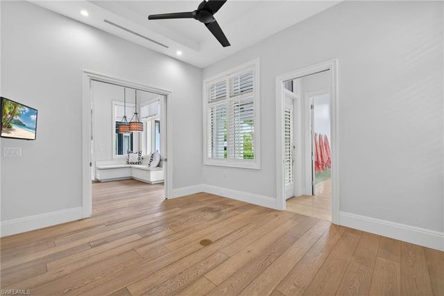 2140 TARPON RD, Naples, FL 34102