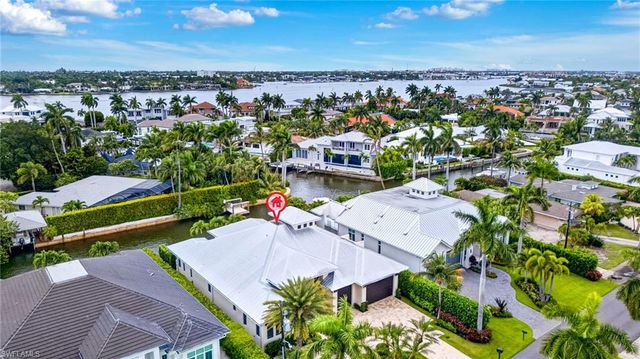 2140 TARPON RD, Naples, FL 34102