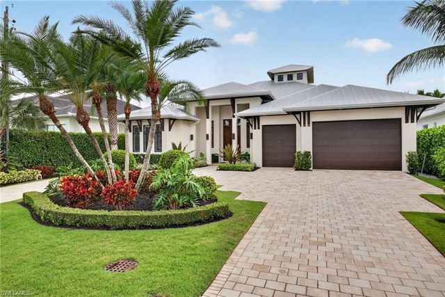 2140 TARPON RD, Naples, FL 34102