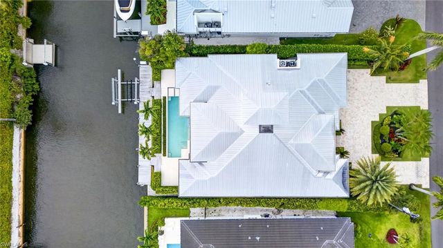 2140 TARPON RD, Naples, FL 34102