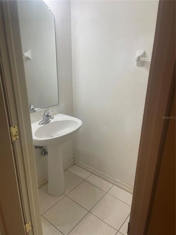 3002 POINTEVIEW DRIVE, Tampa, FL 33611