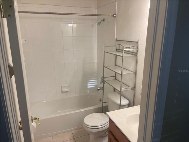 3002 POINTEVIEW DRIVE, Tampa, FL 33611