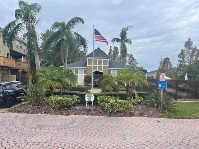 3002 POINTEVIEW DRIVE, Tampa, FL 33611