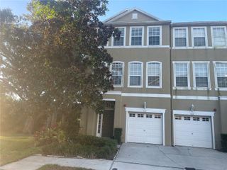 3002 POINTEVIEW DRIVE, Tampa, FL 33611