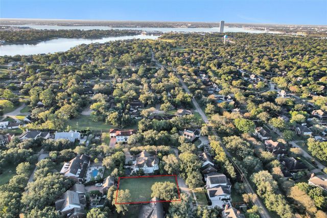 1206 Bluebonnet Drive, Seabrook, TX 77586