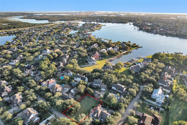 1206 Bluebonnet Drive, Seabrook, TX 77586