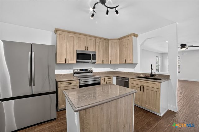 3002 Blackburn Drive, Killeen, TX 76543