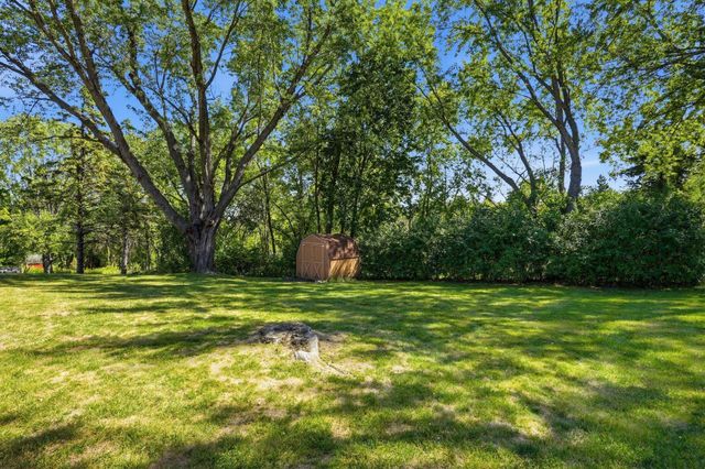 7158 Upper 139th Street W, Apple Valley, MN 55124