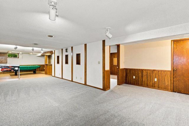 7158 Upper 139th Street W, Apple Valley, MN 55124