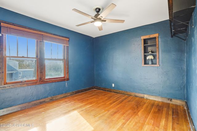 1820 GREEN BERRY ROAD, Jefferson City, MO 65101