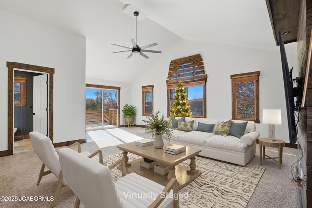 1820 GREEN BERRY ROAD, Jefferson City, MO 65101