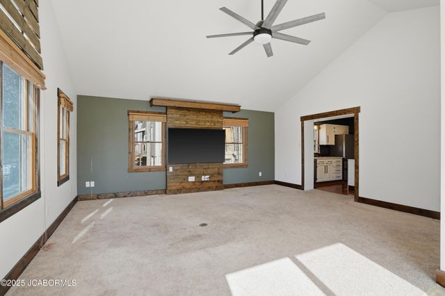 1820 GREEN BERRY ROAD, Jefferson City, MO 65101