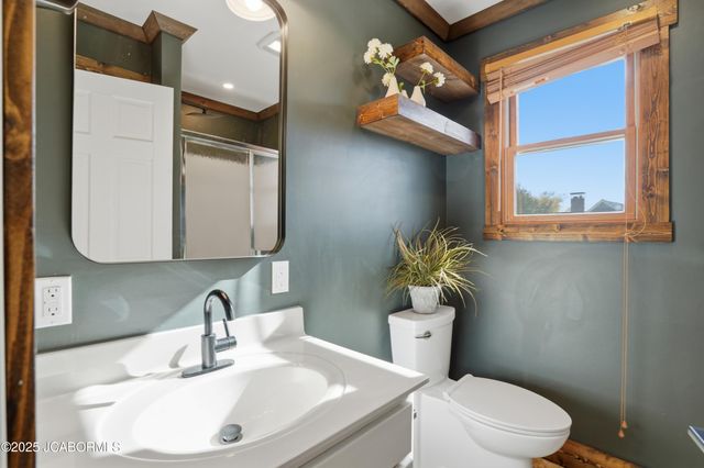 1820 GREEN BERRY ROAD, Jefferson City, MO 65101