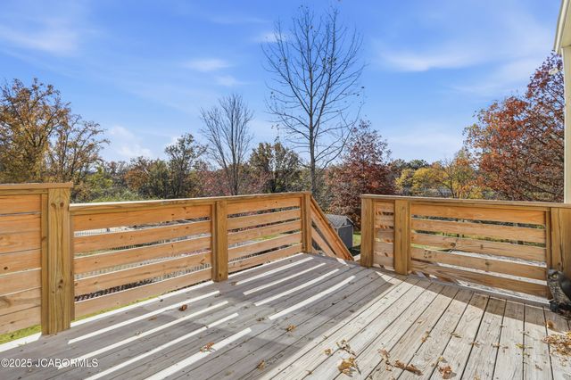 1820 GREEN BERRY ROAD, Jefferson City, MO 65101