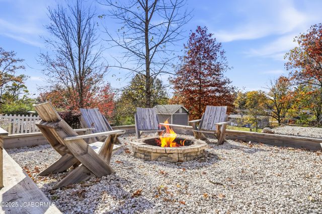 1820 GREEN BERRY ROAD, Jefferson City, MO 65101