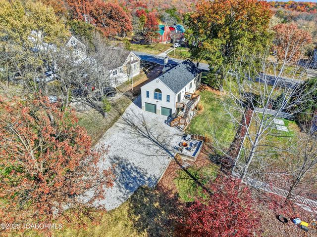 1820 GREEN BERRY ROAD, Jefferson City, MO 65101