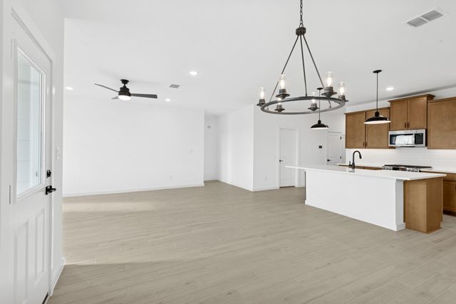 243 Ice Shore Trail, Dayton, TX 77535