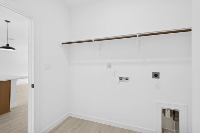 243 Ice Shore Trail, Dayton, TX 77535