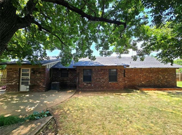 2017 NW 56th Terrace, Oklahoma City, OK 73118