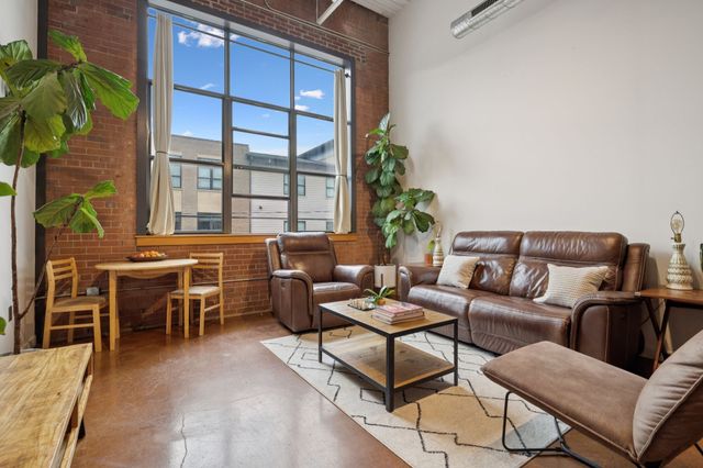 1400 Rosa L Parks Blvd Apt 223, Nashville, TN 37208