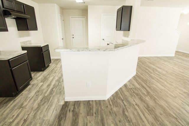 956 River Sage Court, La Marque, TX 77568