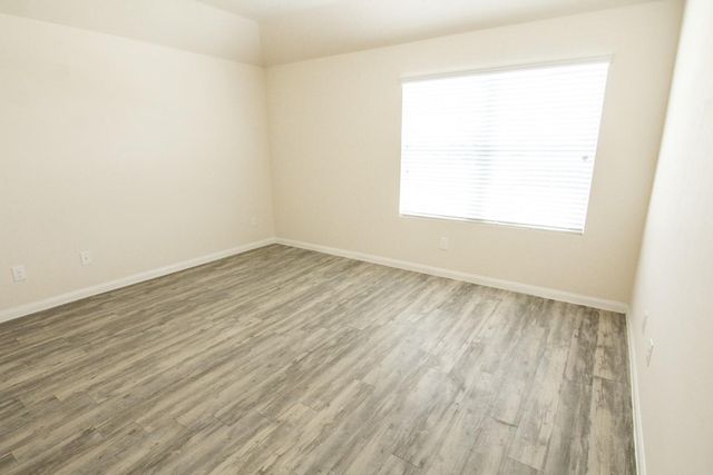 956 River Sage Court, La Marque, TX 77568