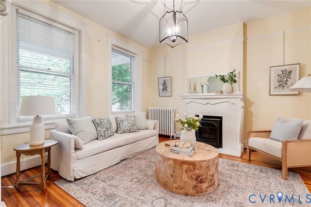 3109 W Franklin St, Richmond, VA 23221