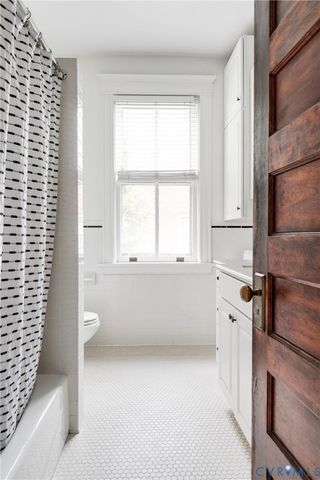 3109 W Franklin St, Richmond, VA 23221