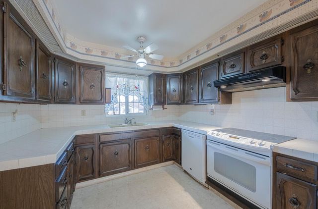 217 Iris Drive, Salinas, CA 93906