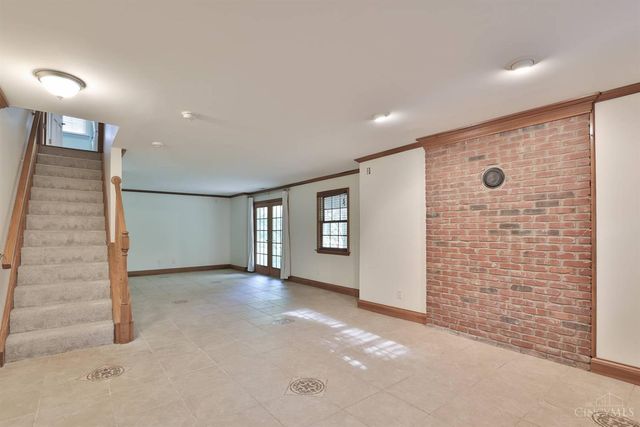 110 E Concord Drive, Lebanon, OH 45036