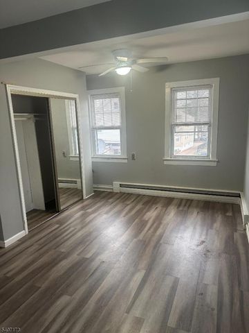 25 New St, Belleville Twp., NJ 07109