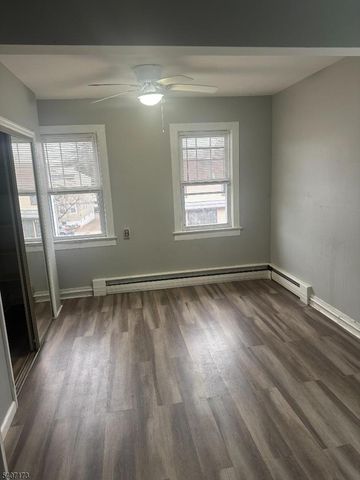 25 New St, Belleville Twp., NJ 07109