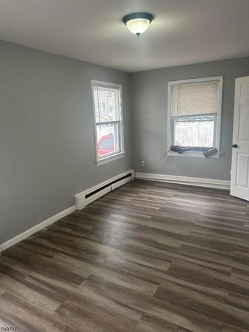 25 New St, Belleville Twp., NJ 07109