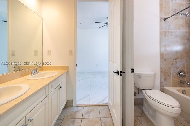 8513 NW 41st St -, Cooper City, FL 33024