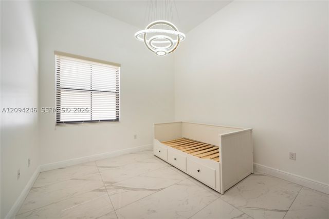 8513 NW 41st St -, Cooper City, FL 33024